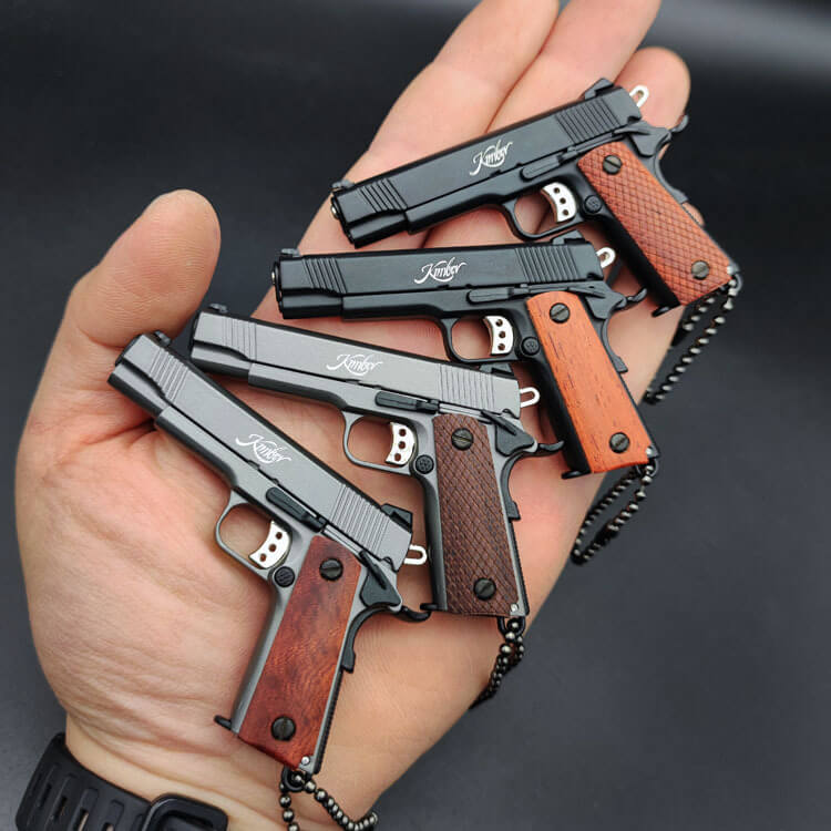 Ematok™ Metal Kimber 1911 Wooden Handle Gun Keychain