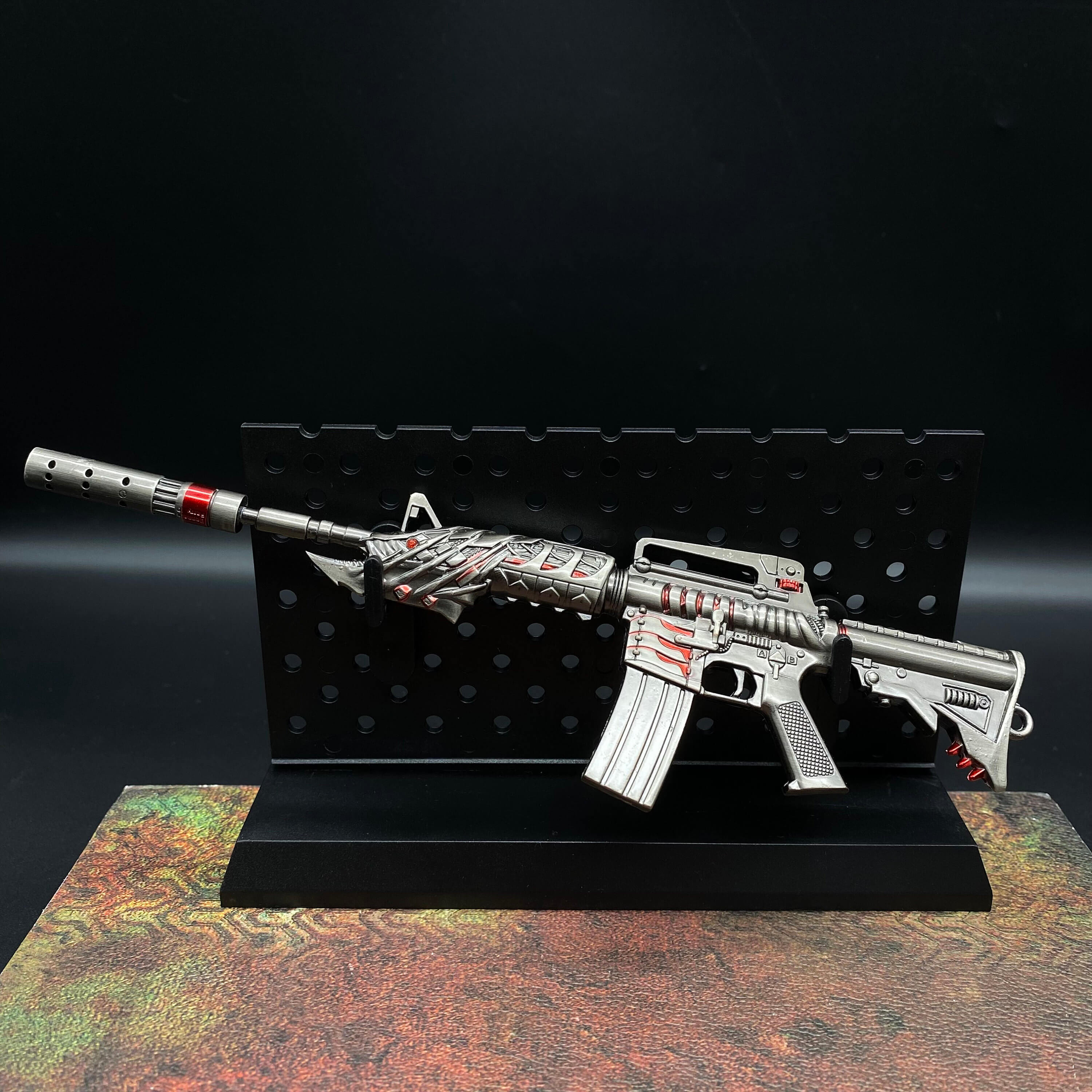 Ematok™ Mini Metal M4A1 Model Keychain