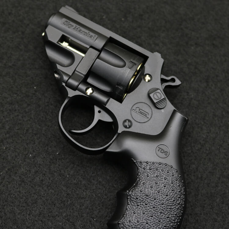 Revolver Model