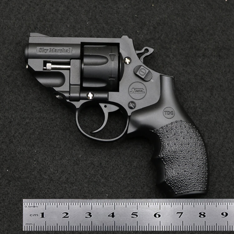 Revolver Model
