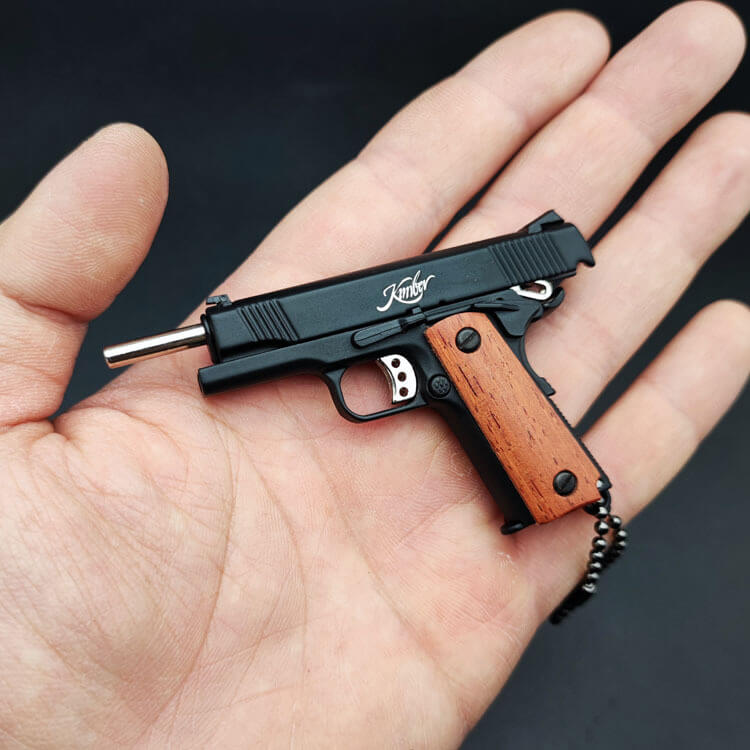 Ematok™ Metal Kimber 1911 Wooden Handle Gun Keychain