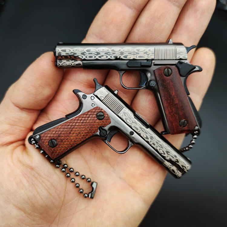 Ematok™ Mini Metal Floral 1911 Gun Keychains