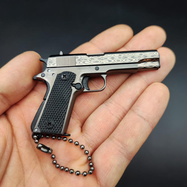 Ematok™ Mini Metal Floral Black 1911 Gun Keychains